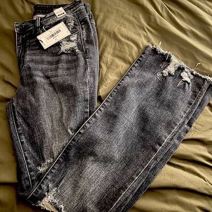 Judy Blue Boot Cut Mid Rise High Contrast Distressed Slim